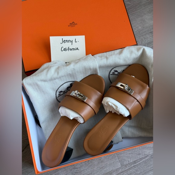HERMES GIGI SANDAL SIZE 38
